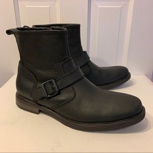 JF J. Ferrar Men's Black Leather Boots (Like New)